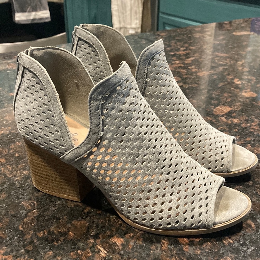 Size 7-7.5